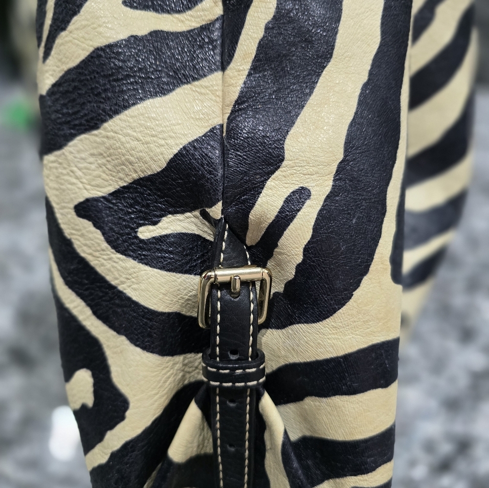 007. Dooney & Bourke Leather Zebra Print Shoulder Bag - Black and Cream - Picture 8 of 11